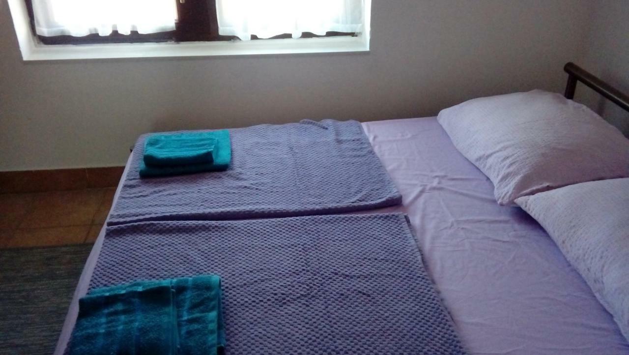 Apartmani Zlatko พูลา ภายนอก รูปภาพ