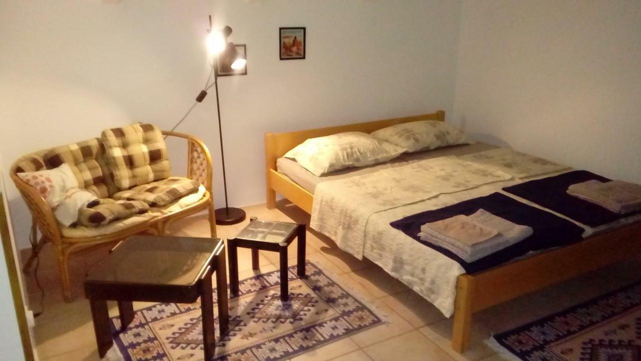 Apartmani Zlatko พูลา ภายนอก รูปภาพ
